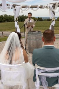 Mehr über den Artikel erfahren Freie Trauung im Frühling: Heiraten, wenn alles neu erblüht