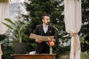 Mehr über den Artikel erfahren Was macht eine gute Traurede aus? Die wichtigsten Zutaten